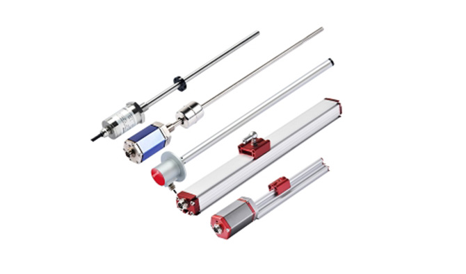 Sensore di spostamento magnetostrittivo utilizzato sulla rotaia di levigatura